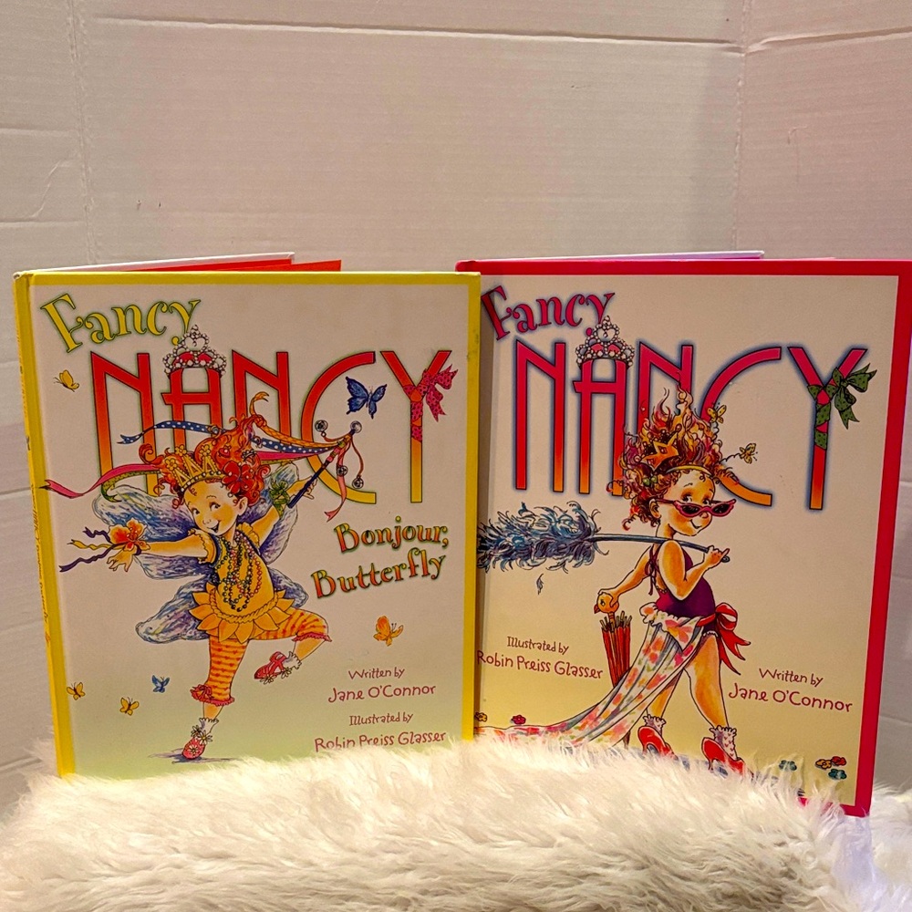 Fancy Nancy 2 Book Set